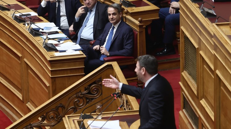 Μητσοτάκης Ανδρουλάκη στη Βουλή