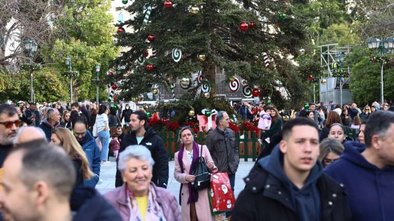 ΔΥΠΑ: Από αύριο η προπληρωμή επιδομάτων, παροχών και Δώρου Χριστουγέννων