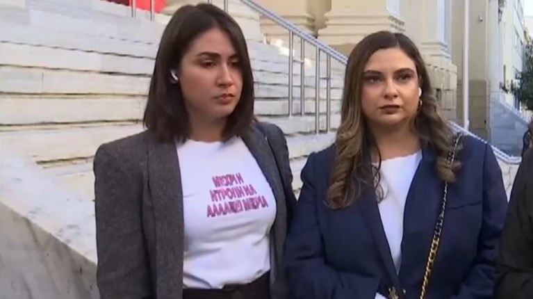 ΕΛΕΝΑ ΚΡΕΜΛΙΔΟΥ