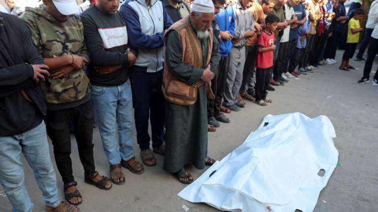 Παραδόθηκαν στη Γάζα τα λείψανα άλλων 15 Παλαιστινίων - Συνολικά 315 σορούς έχει παραδώσει το Ισραήλ