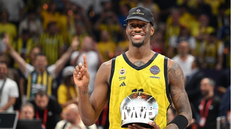 ΝΑΙΤΖΕΛ ΧΕΙΖ ΝΤΕΙΒΙΣ