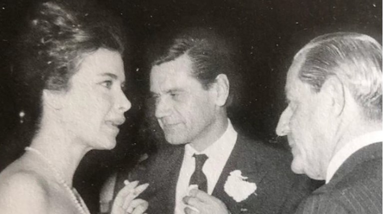 καρεζη