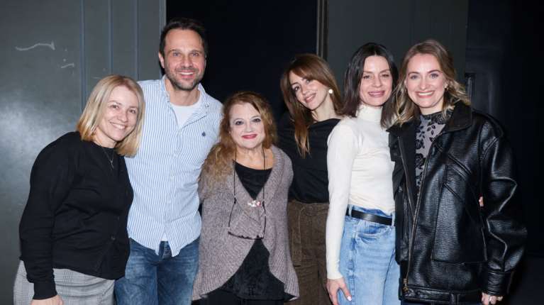 "Μαύρη Γαλότσα": Λαμπερές εμφανίσεις στην παρουσίαση της οικογενειακής κωμωδίας