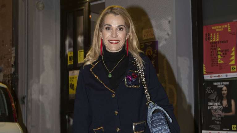 Τζένη Μπότση: Η ιστορία πίσω από την ατάκα "Τι έγινε Κωστάκη; Σε γουστάρει η χωριάτισσα;" [βίντεο]