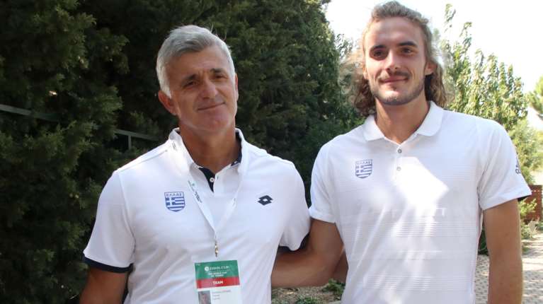 Στέφανος Τσιτσιπάς: Ο πατέρας του ισχυρίζεται ότι εκείνος οδηγούσε τη Lotus με 210 χλμ/ώρα στην Αττική Οδό