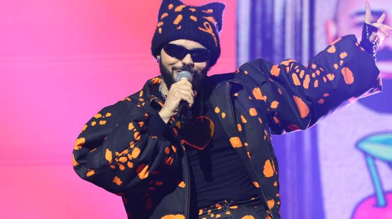 Σάρωσε ο Akylas στον μεγάλο τελικό του Sing for Greece: Με το "Ferto" πηγαίνει η Ελλάδα στη Eurovision 2026