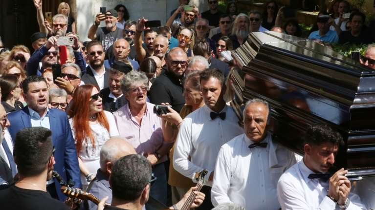 Η γη του Πωγωνίου ετοιμάζεται να υποδεχθεί τον Πετρολούκα Χαλκιά - Το τελευταίο μοιρολόι