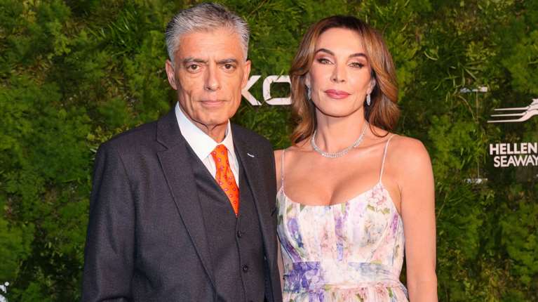 Τατιάνα Στεφανίδου: Η εξομολόγηση για τον Νίκο Ευαγγελάτο και τα παιδιά τους – &quot;Ζω με την ελπίδα ότι θα γυρίσουν&quot;