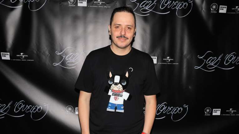 Κατέβηκε η ανάρτηση του Αλέξανδρου Τσουβέλα για τον Χριστό – "Να σας χαίρεται η μαμά σας", απαντά ο κωμικός