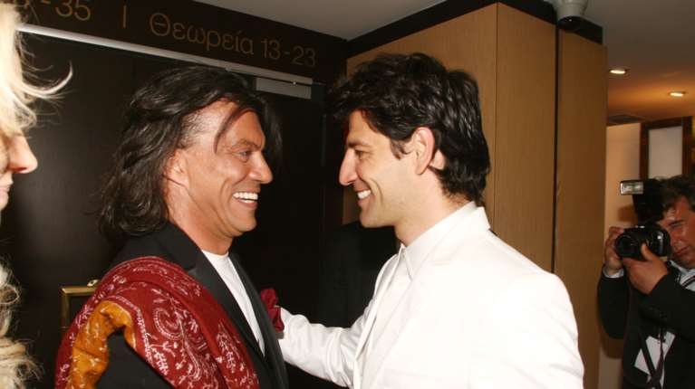 Ο Ηλίας Ψινάκης δημοσιεύει μία σπάνια φωτογραφία από τα 90s - Ρουβάς, Βίσση, Νίκος και Σοφία Καρβέλα μαζί