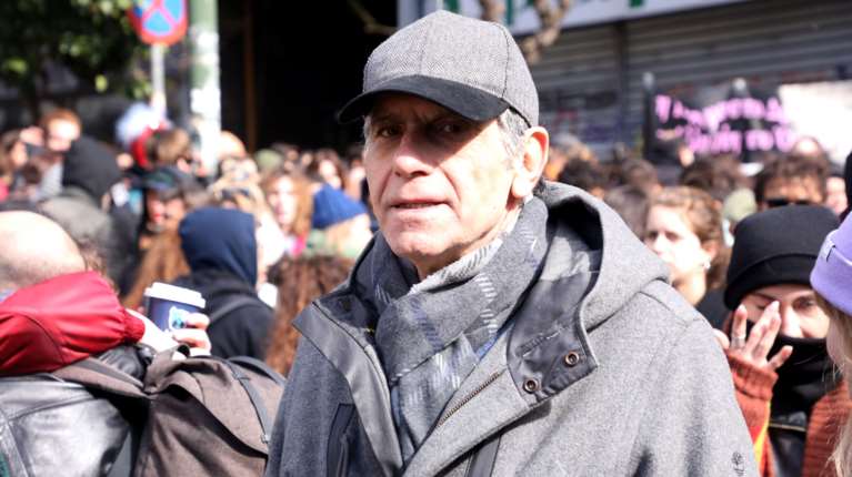 Καταπέλτης ο Μπέζος: Αυτά είναι κονσομασιόν, αμερικανιές της πλάκας, η κακή εκδοχή της σόουμπιζ