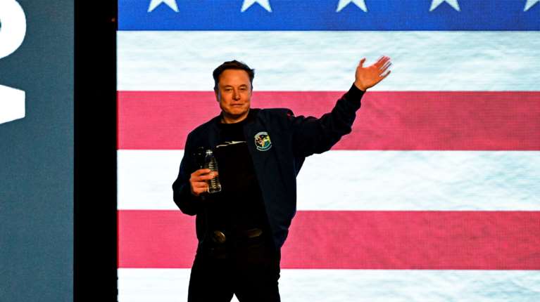 Ο Μασκ κηρύσσει πόλεμο στην ΕΕ: &quot;Είναι γραφειοκρατία, όχι δημοκρατία - Προδότες πολλοί Ευρωπαίοι πολιτικοί&quot;