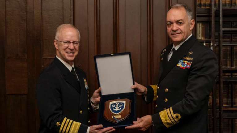 Επίσκεψη Αρχηγού ΓΕΝ στις ΗΠΑ με επίκεντρο τα εξοπλιστικά [εικόνες]