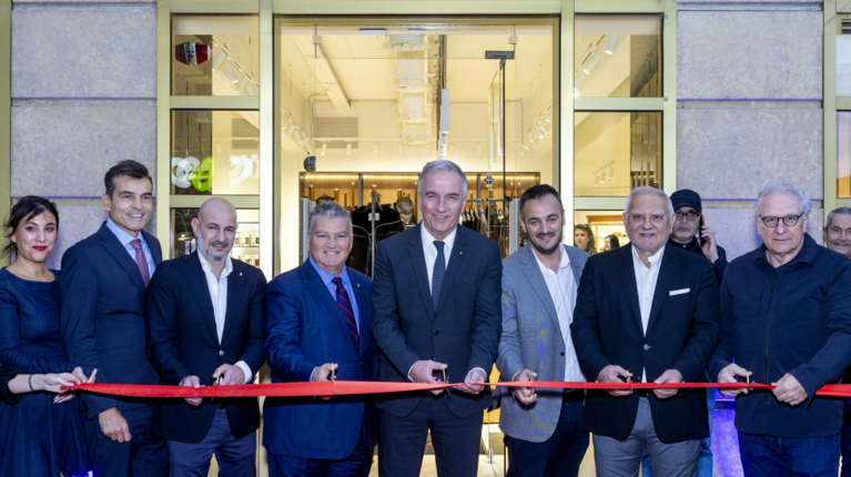 Εγκαίνια 2 νέων καταστημάτων Brooks Brothers &amp; Replay στην καρδιά της Θεσσαλονίκης