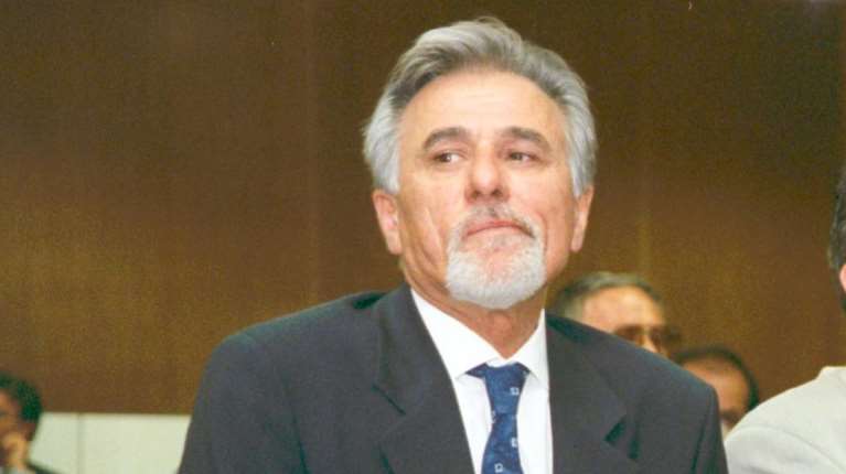 Πέθανε ο δημοσιογράφος Σπύρος Καρατζαφέρης - Συντετριμμένος ο αδελφός του, Γιώργος