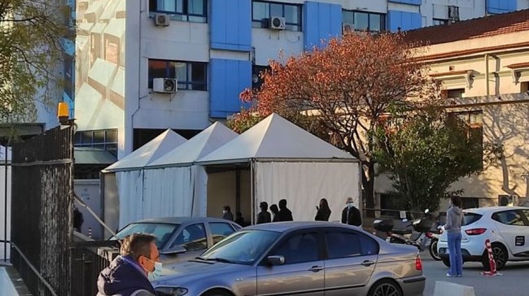 Ουρές Ιπποκράτειο Θεσσαλονίκης - τεστ κορονοϊού