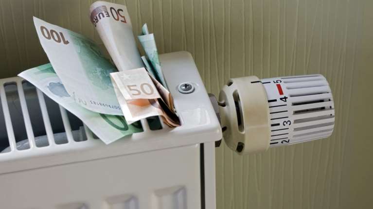 Επίδομα θέρμανσης: Τι πρέπει να προσέξουν διαχειριστές και ένοικοι πολυκατοικιών	- Οδηγός 24 ερωταπαντήσεων της ΑΑΔΕ