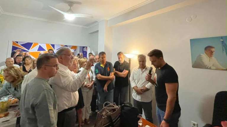 Το Κίνημα Δημοκρατίας εγκαινίασε τα νέα του γραφεία στον Πειραιά παρουσία Κασσελάκη - &quot;Μόνο εμείς μπορούμε να φέρουμε την αλλαγή&quot;