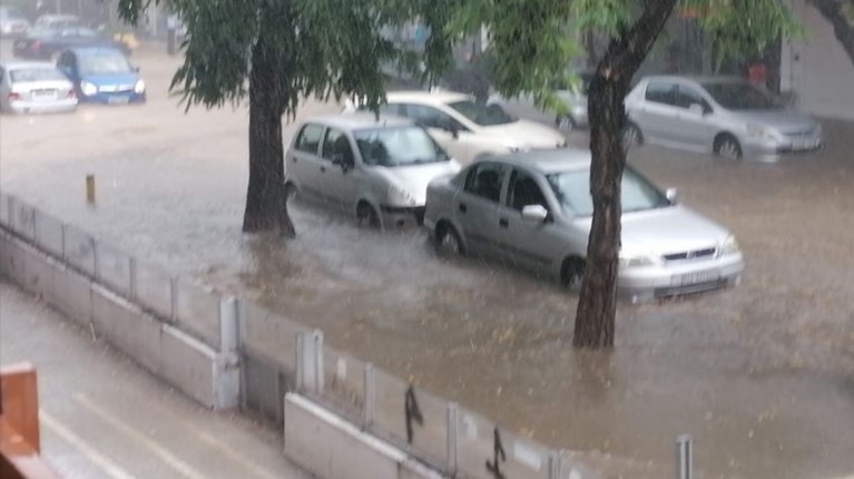 ΒΡΟΧΗ ΘΕΣΣΑΛΟΝΙΚΗ