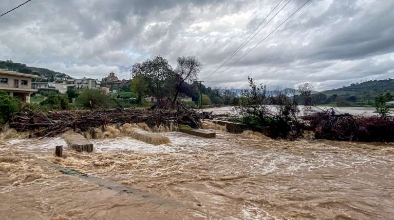 Επίμονη κακοκαιρία τύπου &quot;Π&quot;: Θα χτυπήσει ξανά τις περιοχές που βούλιαξε στα λασπόνερα τις προηγούμενες ημέρες