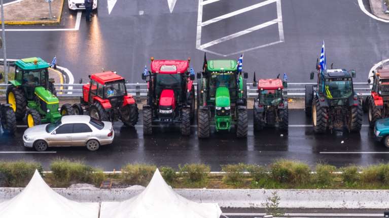 Ευρωπαϊκός "κόφτης" στα μέτρα στήριξης των αγροτών - Με δεμένα χέρια το οικονομικό επιτελείο λόγω de minimis