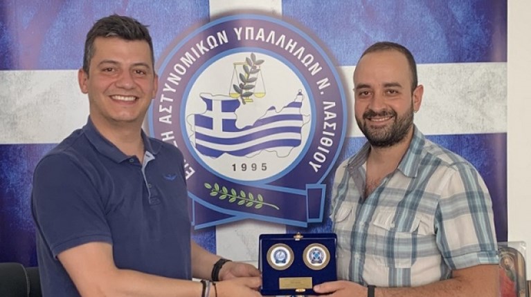 ΑΣΤΥΝΟΜΙΚΟΣ