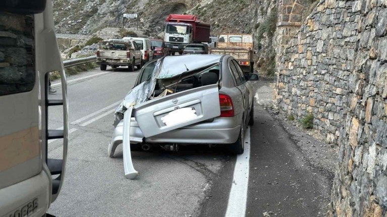 αυτοκινητο  κρητη