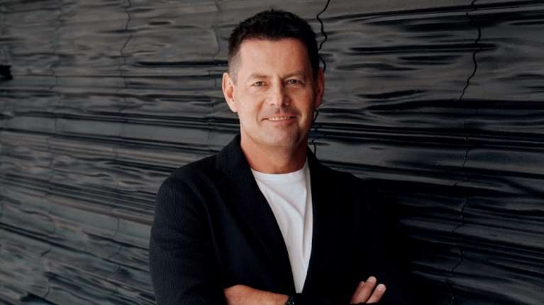 Παγκόσμιος πρωταθλητής στις λοταρίες και τη διασκέδαση από τη συμφωνία συνένωσης Allwyn-ΟΠΑΠ - Τι σηματοδοτεί η κίνηση Κόμαρεκ