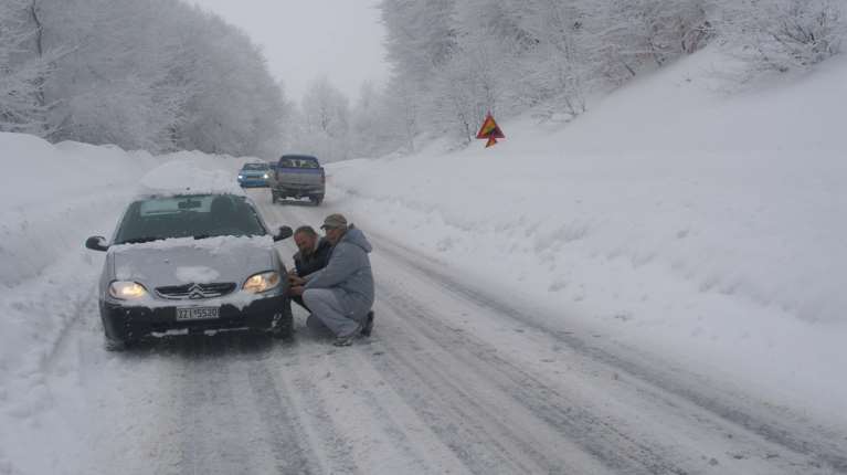 Πού είναι απαραίτητες οι αντιολισθητικές αλυσίδες λόγω χιονόπτωσης