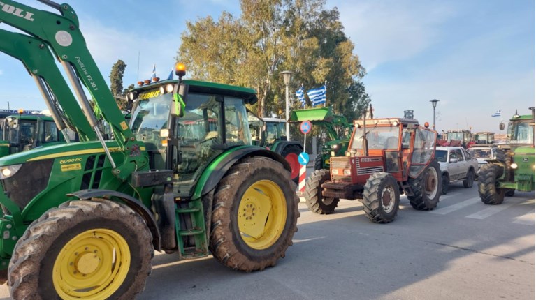 ΛΙΜΑΝΙ ΒΟΛΟΥ ΤΡΑΚΤΕΡ