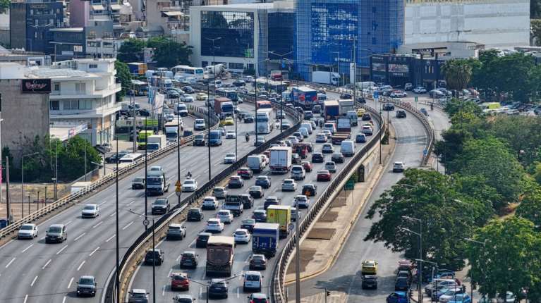 Στο τραπέζι η απαγόρευση κυκλοφορίας βαρέων οχημάτων στον Κηφισό 7:00 με 10:00, λέει ο Κυρανάκης