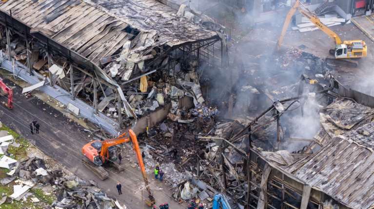 "Βιολάντα": Εντός της ημέρας η πρώτη εκτίμηση για τα αίτια της έκρηξης - Καταθέτουν ιδιοκτήτες και εργαζόμενοι