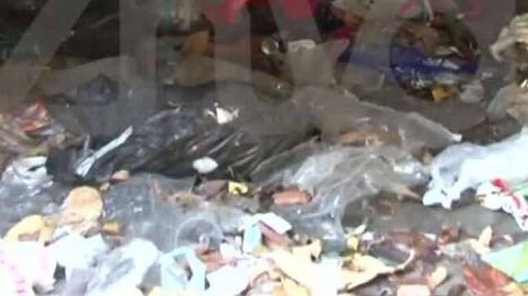 Ηράκλειο: Μέσα στα σκουπίδια έμεναν τα οκτώ αδέλφια που κακοποιούνταν από τους γονείς τους - Απίστευτες εικόνες