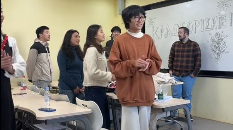 ΚΙΝΕΖΟΙ ΦΟΙΤΗΤΕΣ