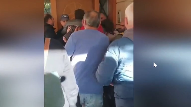 ΕΞΩΣΗ ΓΛΥΦΑΔΑ