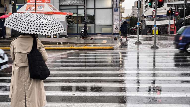 Σχεδόν αίθριος καιρός σήμερα με συννεφιά και τοπικές βροχές - Νέο κύμα κακοκαιρίας από τη Δευτέρα