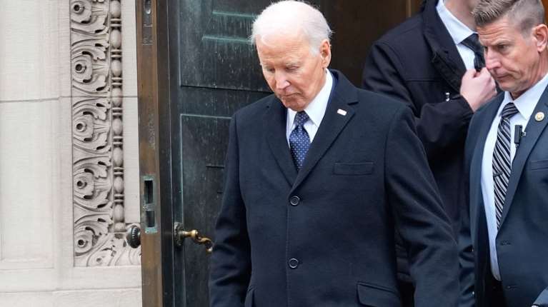 Μπάιντεν για τις δολοφονίες στη Μινεάπολη: "Δεν είμαστε ένα έθνος που πυροβολεί τους πολίτες του στον δρόμο"