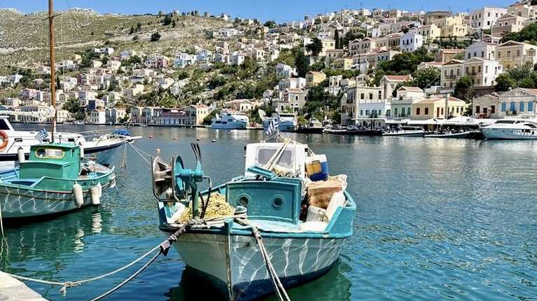 Μειώνεται κατά 30% ο ΦΠΑ σε 24 νησιά του Αιγαίου - Οι νέες οδηγίες της ΑΑΔΕ με παραδείγματα