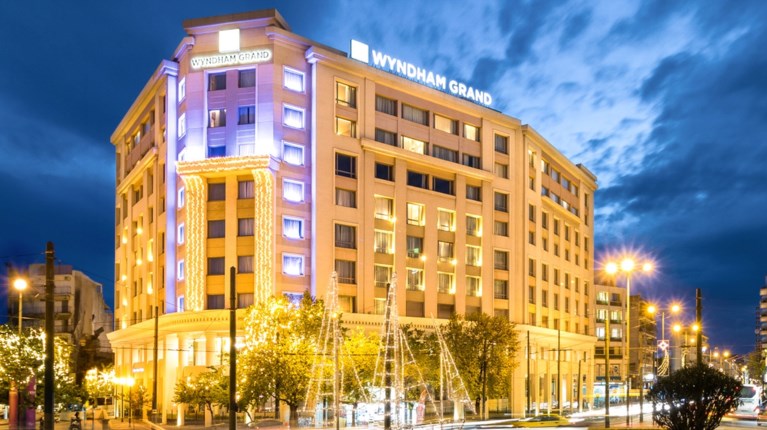 Zeus Hotel