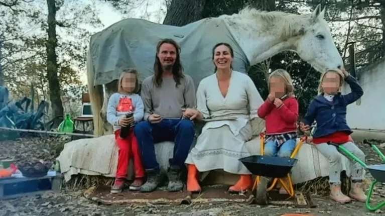 Σάλος με τα &quot;Παιδιά του Δάσους&quot; στην Ιταλία: Ζούσαν χωρίς ρεύμα και νερό, πήραν την επιμέλεια από τους γονείς