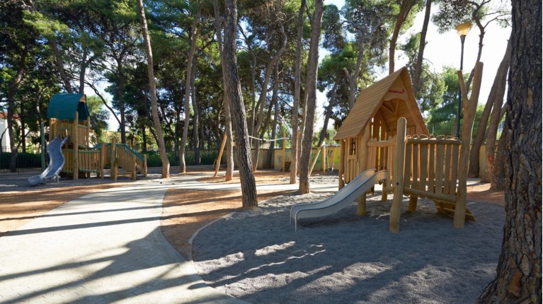 Έτοιμες να λειτουργήσουν 16 ακόμη Παιδικές Χαρές σε γειτονιές