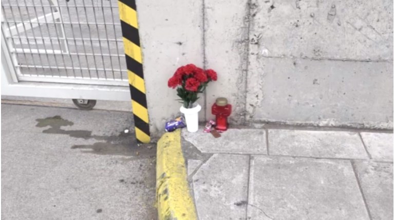 εργοστάσιο κερατσίνι