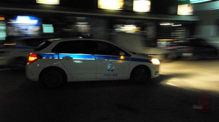 Κρήτη: Άγριος ξυλοδαρμός 38χρονης από τον σύντροφό της - Την έπιασε από τον λαιμό και χτύπησε το κεφάλι της στον τοίχο