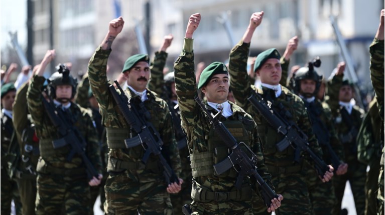 ΣΤΡΑΤΙΩΤΙΚΗ ΠΑΡΕΛΑΣΗ ΑΘΗΝΑ