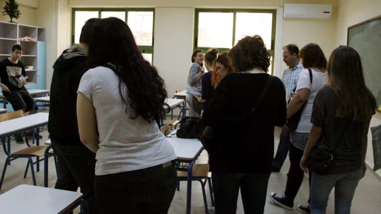 Τι &quot;φέρνει&quot; το 2025 για την Παιδεία - Μη κρατικά πανεπιστήμια, λογοτεχνικά έργα και πρόληψη του εθισμού στο διαδίκτυο