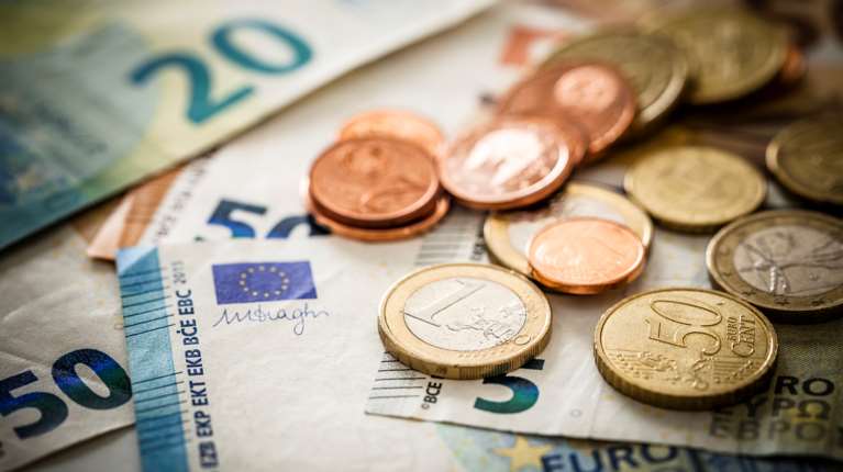 Κάτω από 100 ευρώ η &quot;καθαρή&quot; απόδοση προθεσμιακής κατάθεσης 10.000 ευρώ