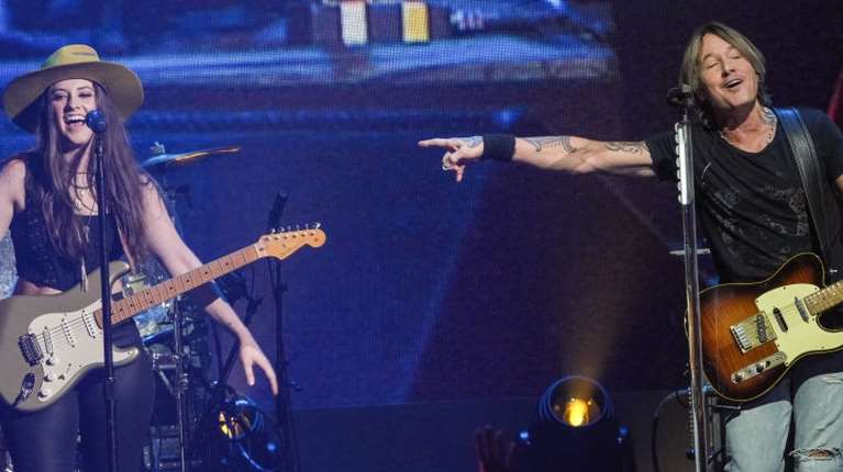 &quot;Ιεροσυλία&quot;: Ο Κιθ Έρμπαν άλλαξε τους στίχους στο &quot;τραγούδι τους&quot; με τη Νικόλ Κίντμαν - Το τρίτο πρόσωπο στο διαζύγιο