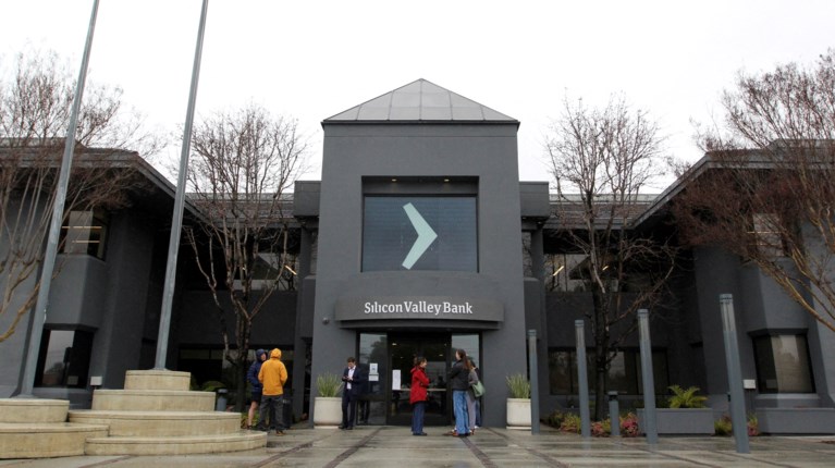 SILICON VALLEY BANK