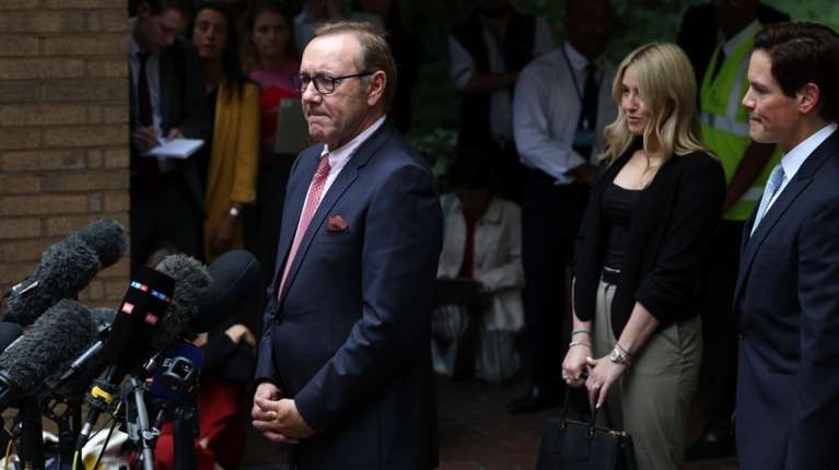 Φεστιβάλ Καννών: Ο Κέβιν Σπέισι θα βραβευτεί για το σύνολο της καριέρας του σε φιλανθρωπικό γκαλά