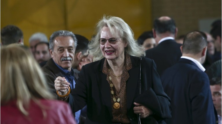 Λϊζα Έβερτ